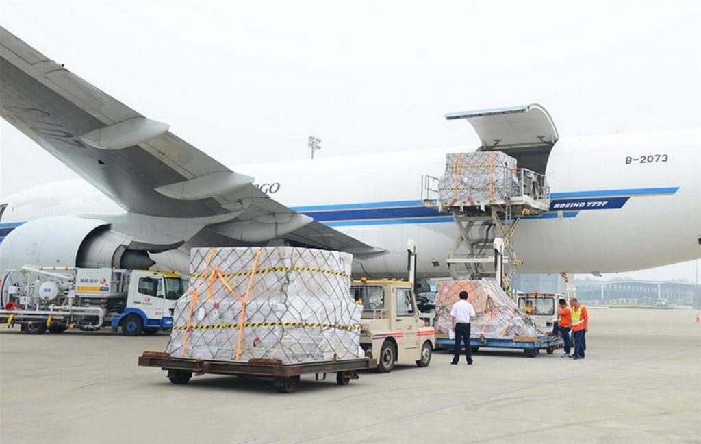 Dịch vụ vận chuyển hàng từ Houston về Việt Nam uy tín, đảm bảo, và nhanh chóng