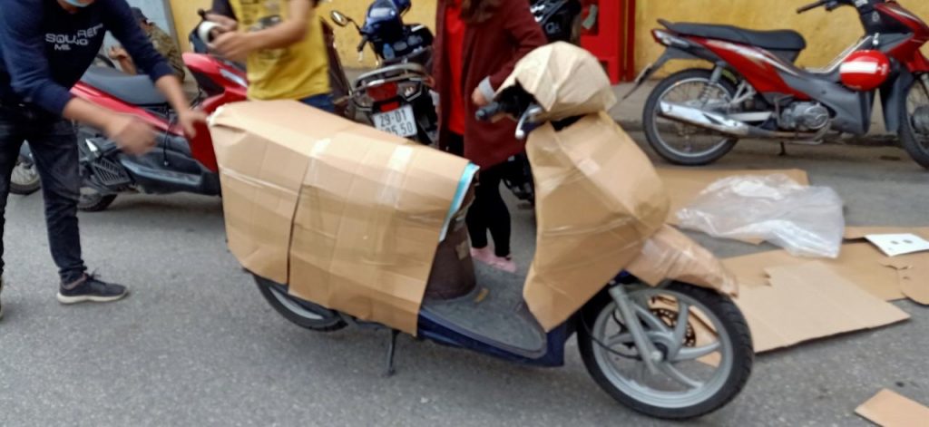vận chuyển xe máy từ Hà Nội đi Sài Gòn