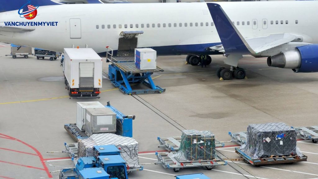 Dịch Vụ Booking Tải Hàng Không Từ Sân Bay Fort Lauderdale (FLL) Về TP. HCM (SGN)