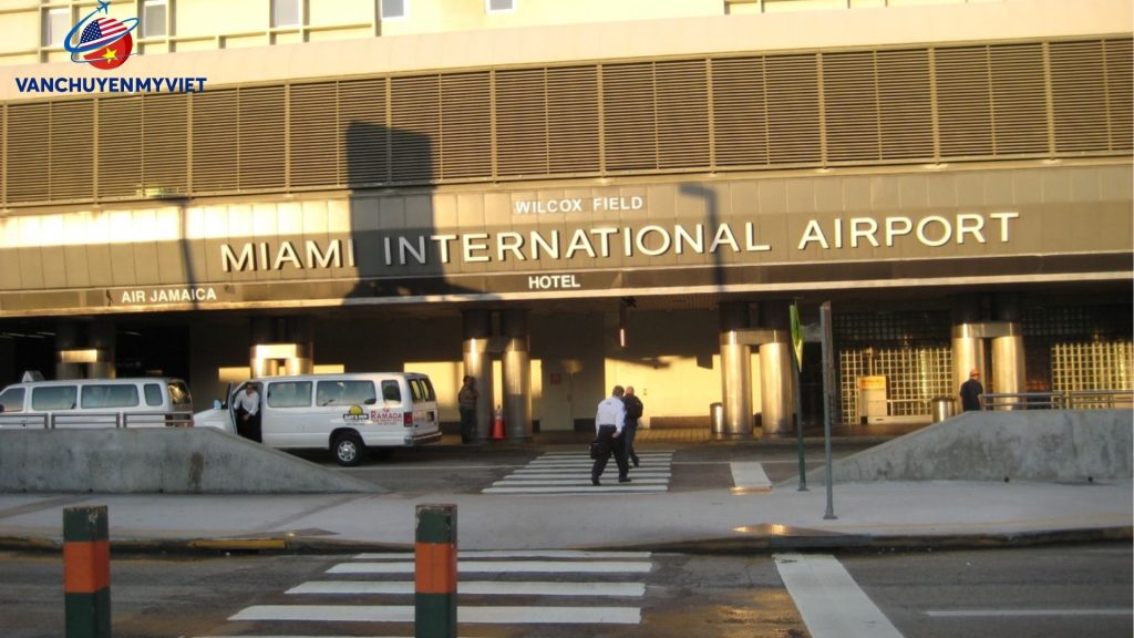 Dịch Vụ Booking Tải Hàng Không Từ Sân Bay Quốc Tế Miami Về TP. HCM