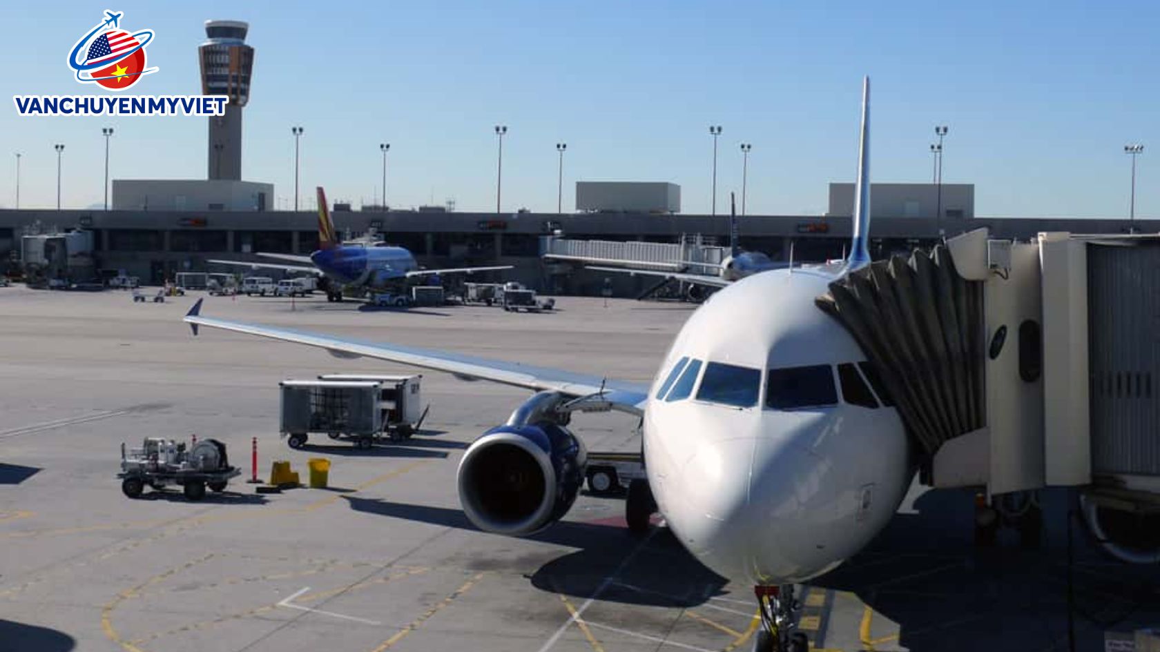 Dịch Vụ Booking Tải Hàng Không Từ Sân Bay Quốc Tế Phoenix (PHX) Về Sân Bay Nội Bài, Hà Nội (HAN)