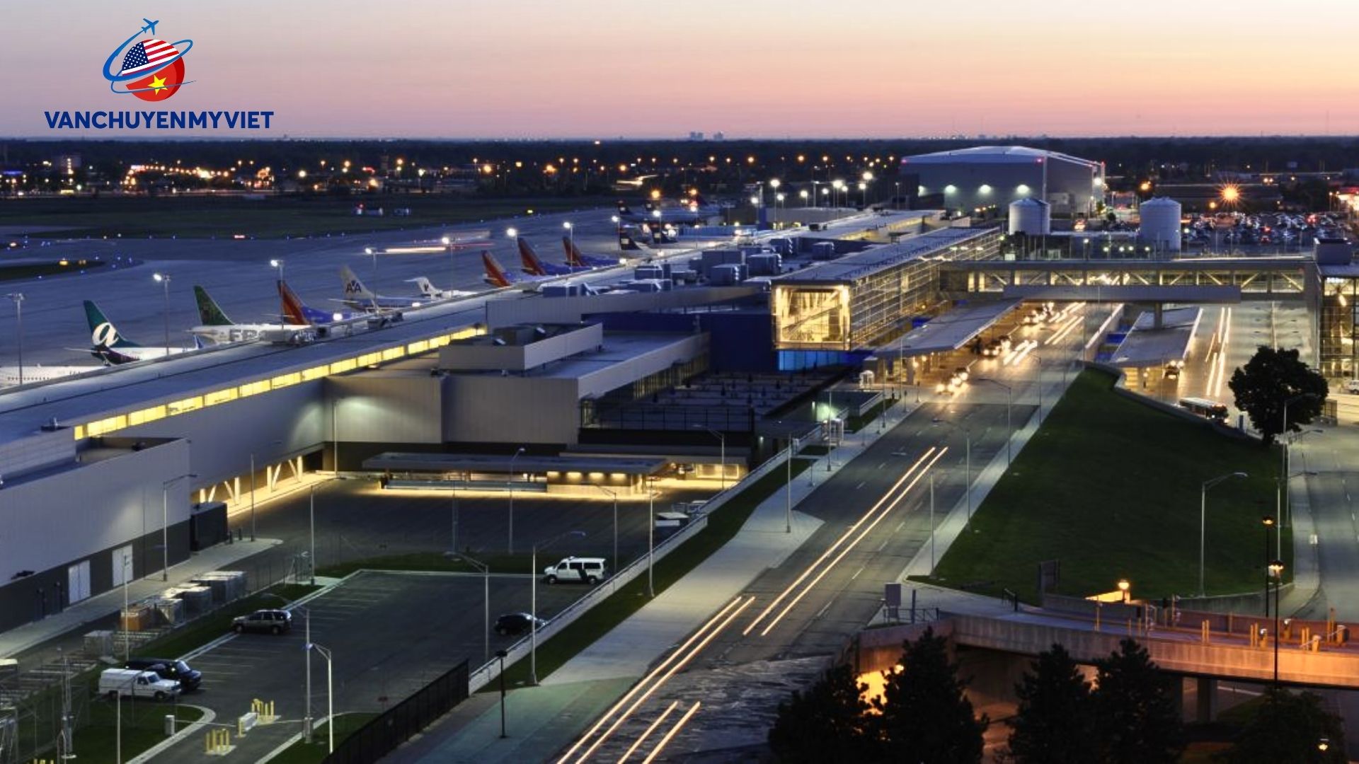 Dịch Vụ Booking Tải Hàng Không Từ Sân Bay Quốc Tế Detroit (DTW) Về Sân Bay Nội Bài, Hà Nội (HAN)